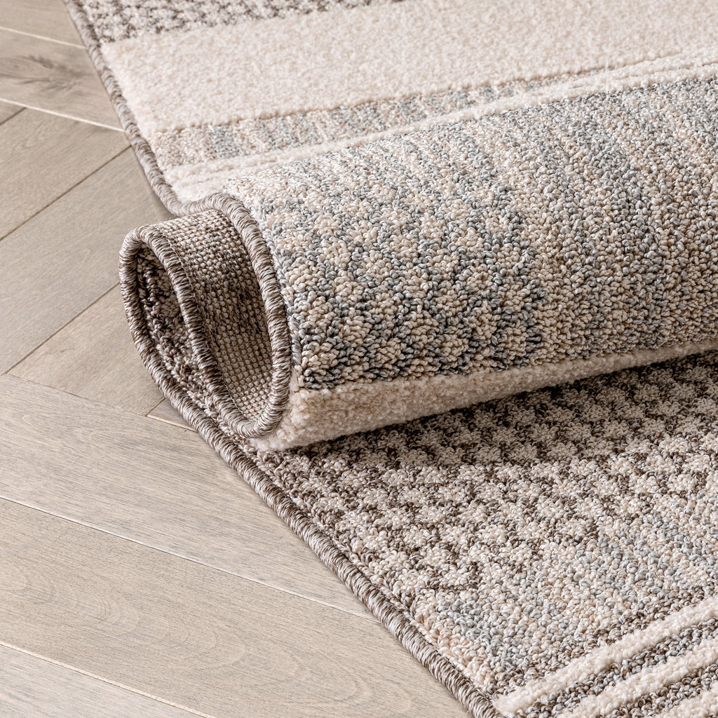 Beige Geometric Area Rug E77183