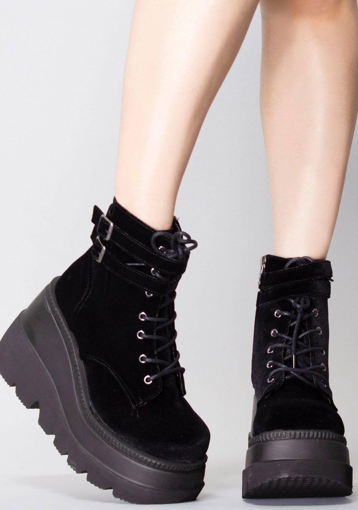 Black Velvet Shoes I27689
