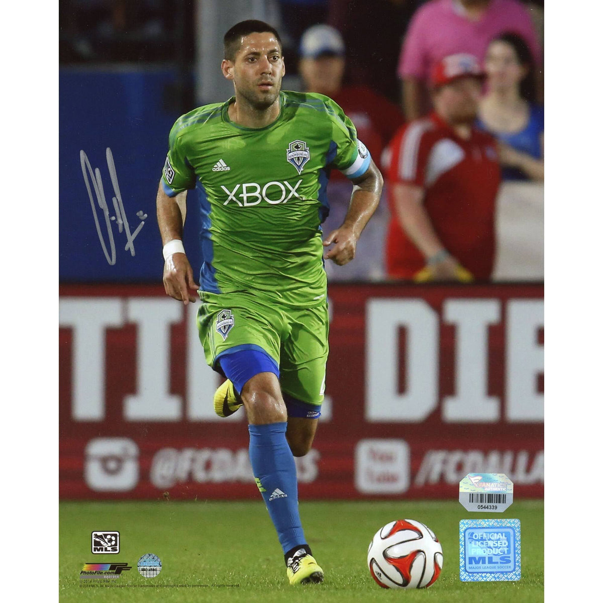 Autographed 8 x 10 Photograph G497222