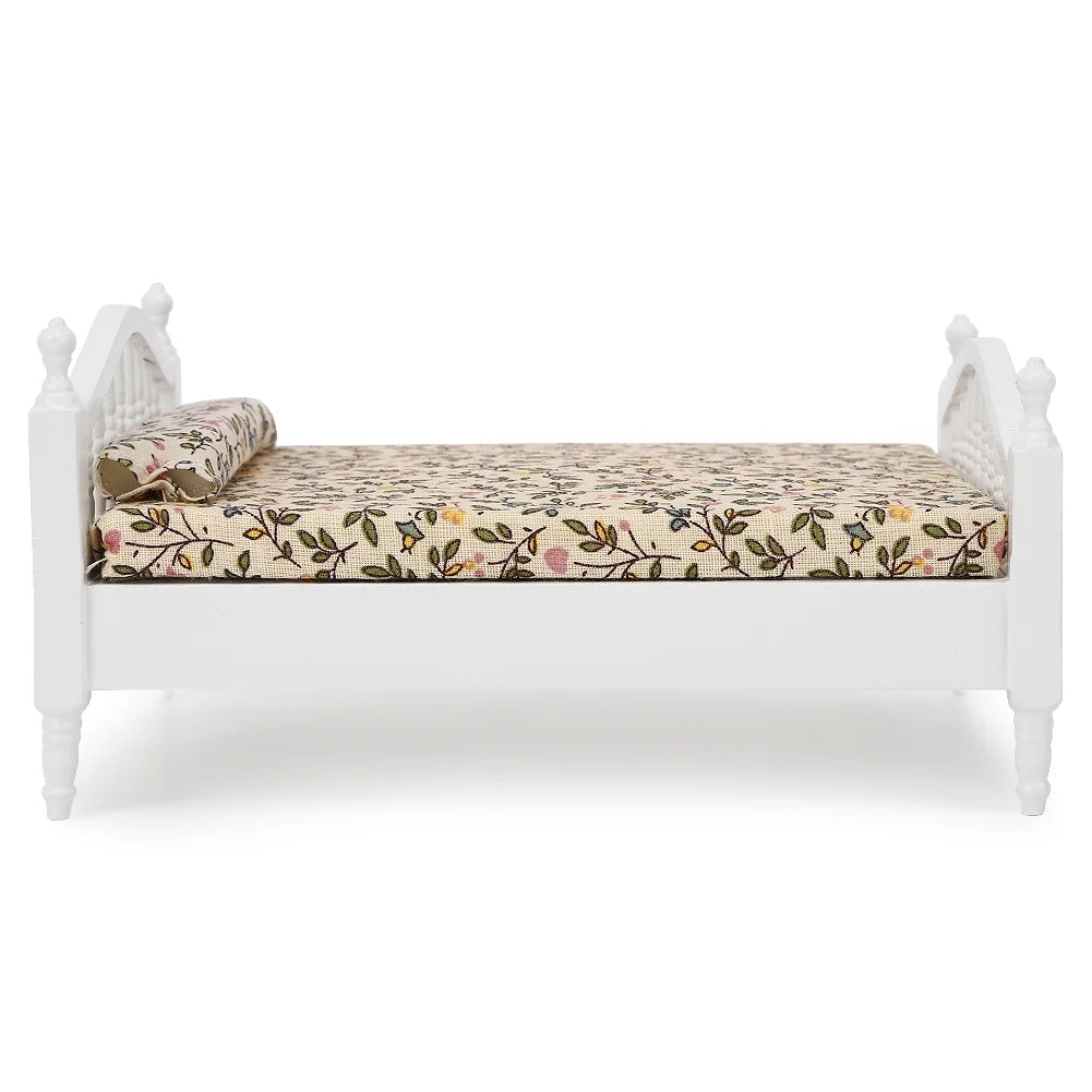 Miniature Dollhouse Bed O535425