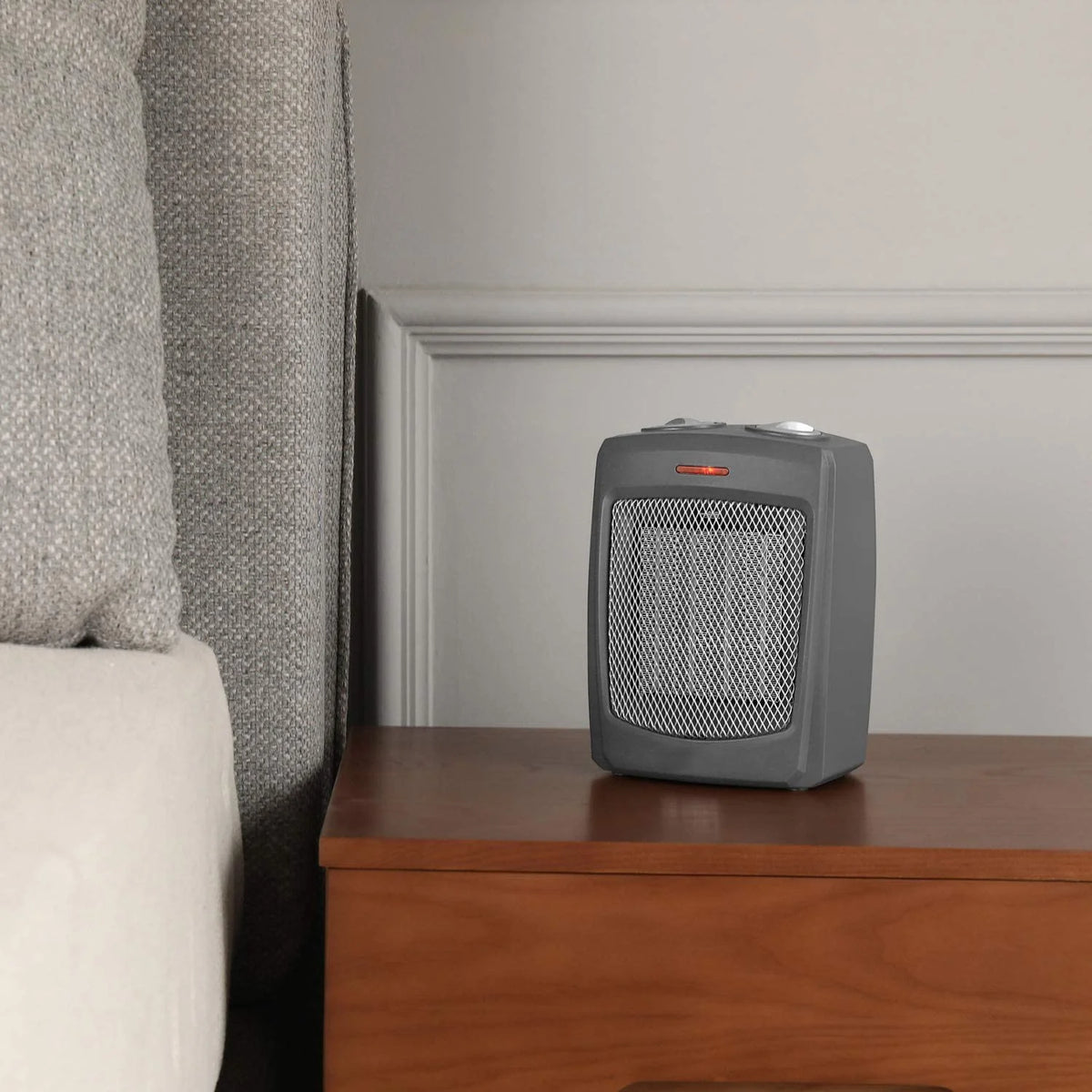 Ceramic Small Heater with Thermostat, 750W/1000W/1500W R9127