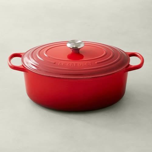 9.5-Quart Cast Iron Oval Dutch Oven Q82591